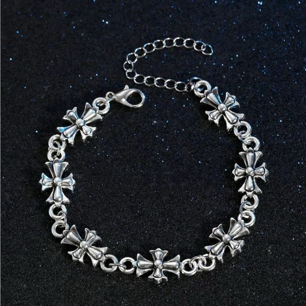 ★ Silver Cross Bracelet ★